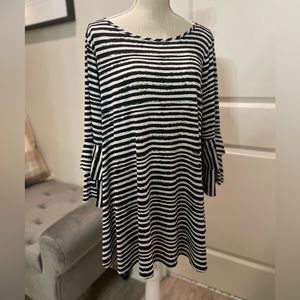 ZADIE B’s TUNIC EUC bell top printed size XL